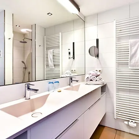 Alte Liebe, Ra100 Куксхафен