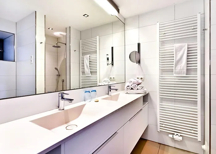 Alte Liebe, Ra100 Куксхафен